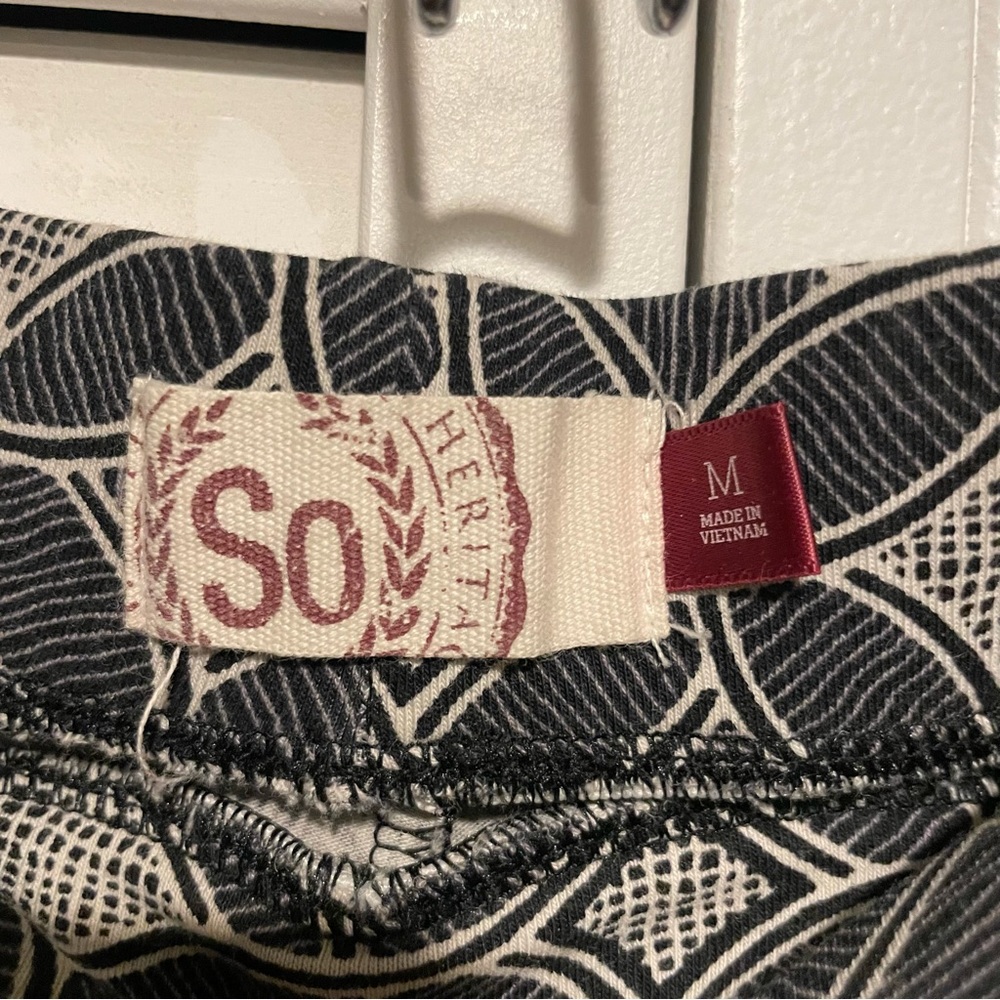 SO patterned mini skirt - Picture 2 of 3